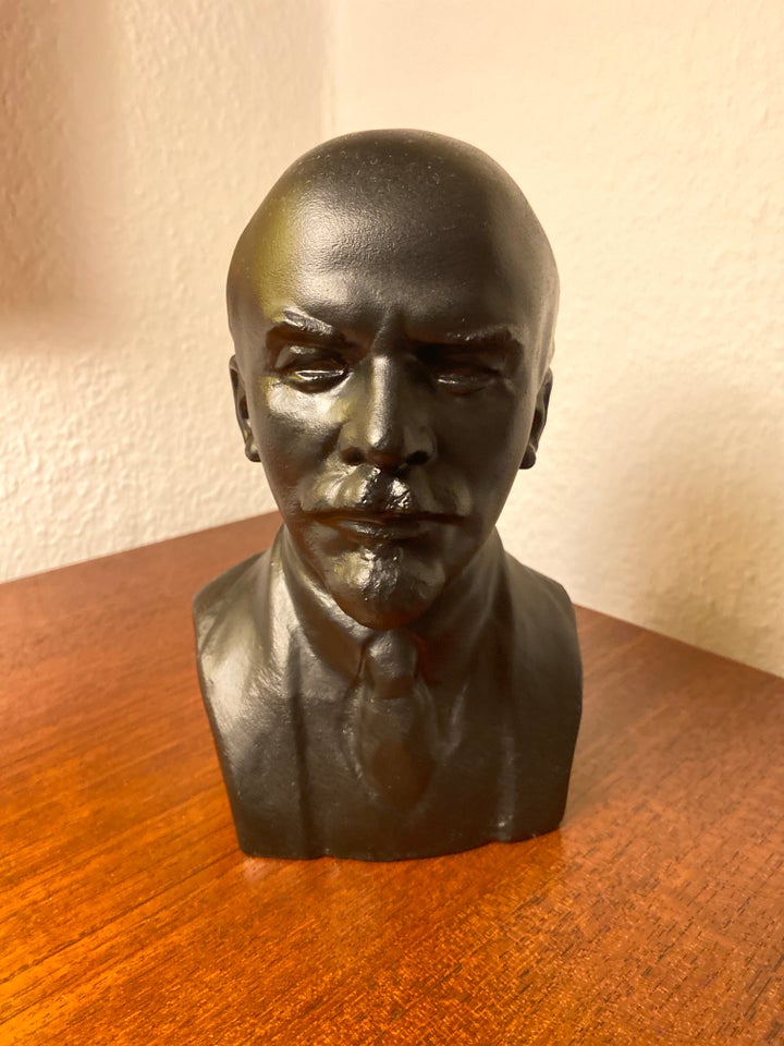 Byste, motiv: Lenin