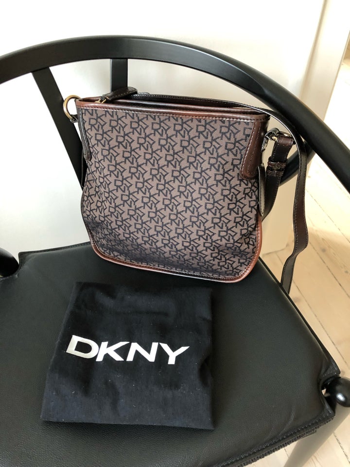 Skuldertaske DKNY