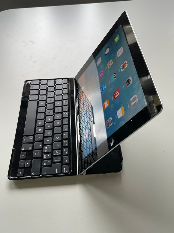 iPad 2, 32 GB, sort