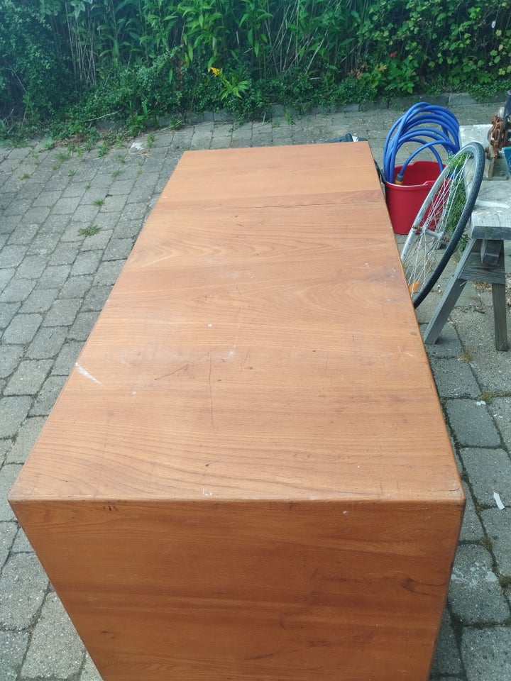 Skrivebord Ukendt b: 91 d: 61 h: 72