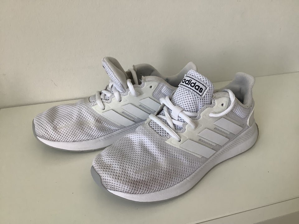 Sneakers, str. 34, Adidas