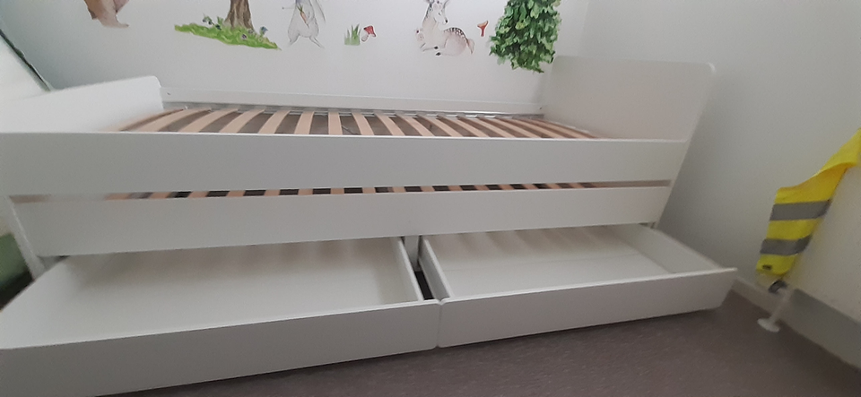 Sengeramme, Ikea Släkt, b: 90 l: 200