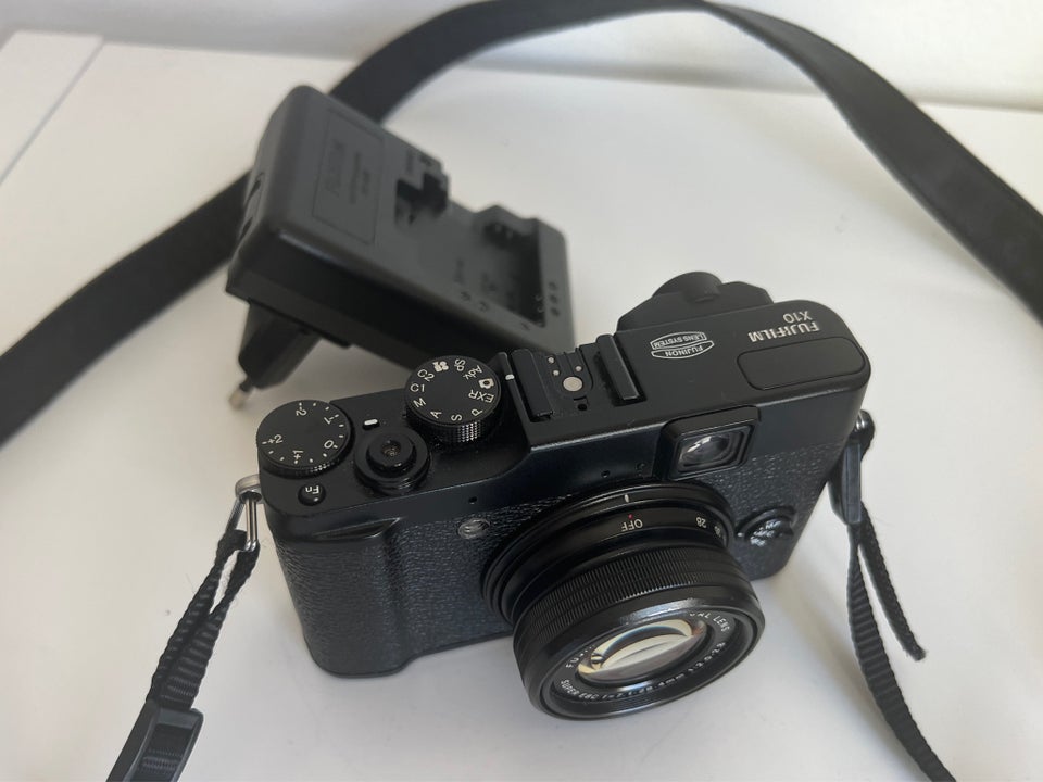 Fujifilm X10 12 megapixels