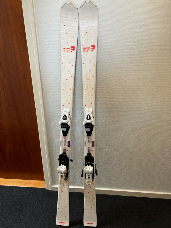 Alpinski Salomon str 159 cm