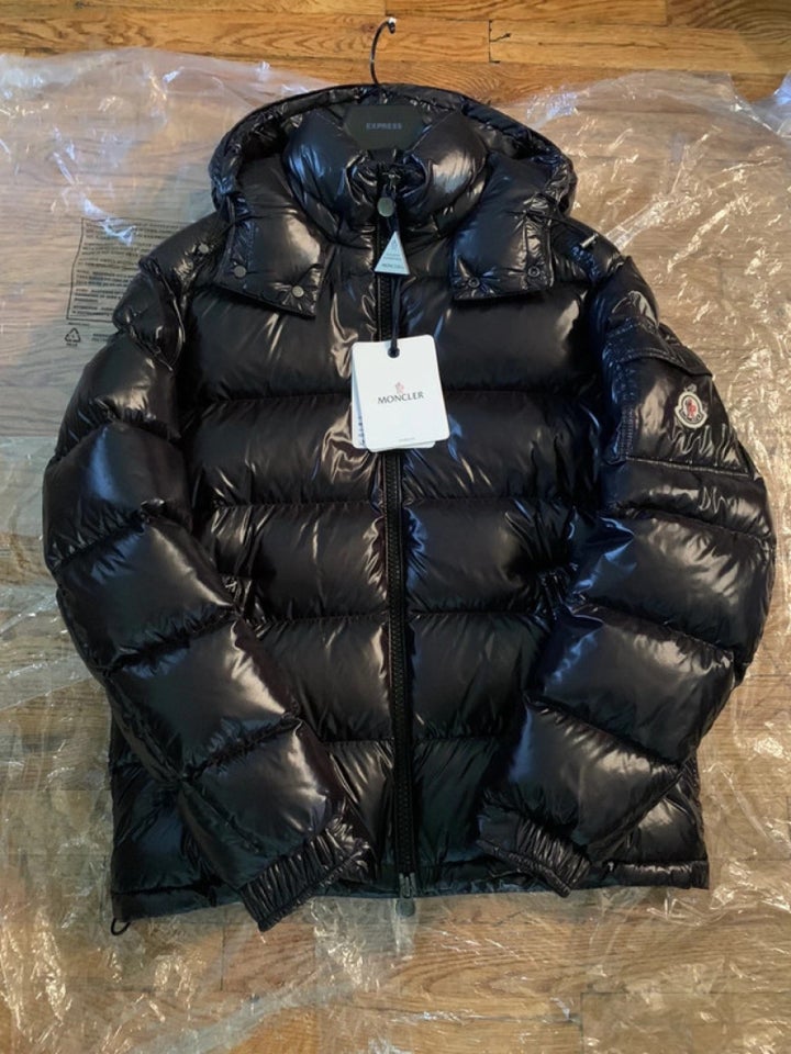 Dynejakke, str. M, Moncler