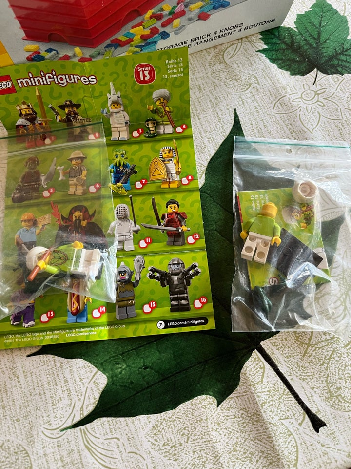 Lego Minifigures, 71008