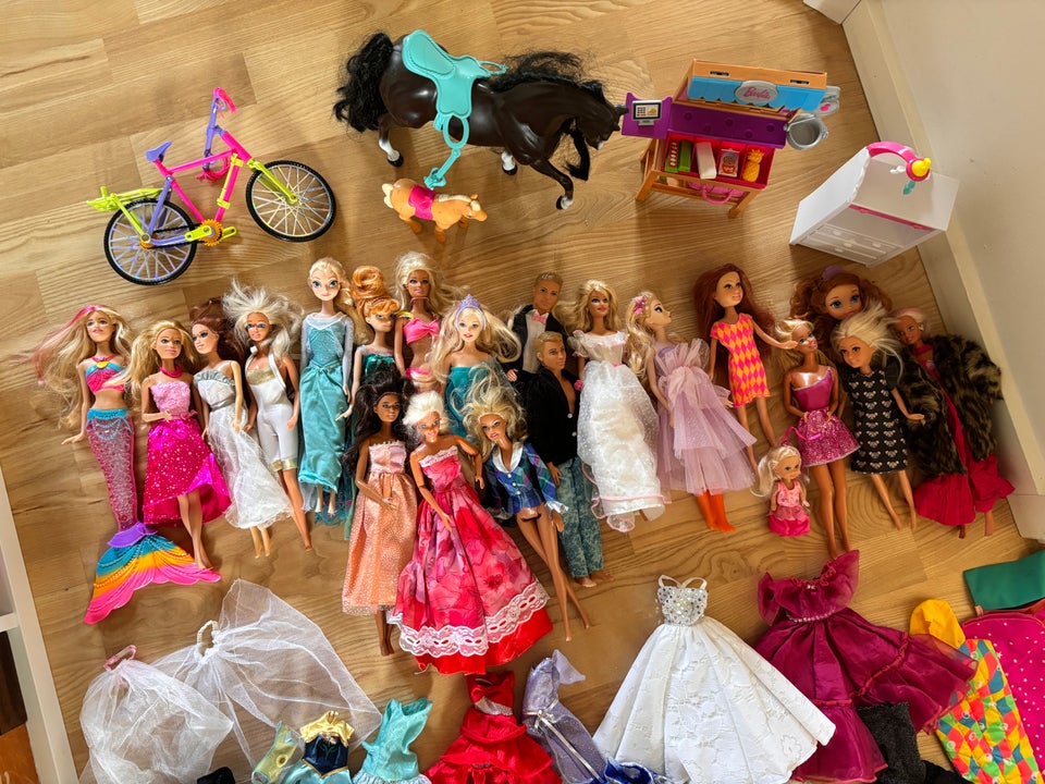 Barbie, Barbie pakke med masser af