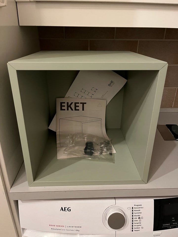 Bogkasse, Eket, Ikea