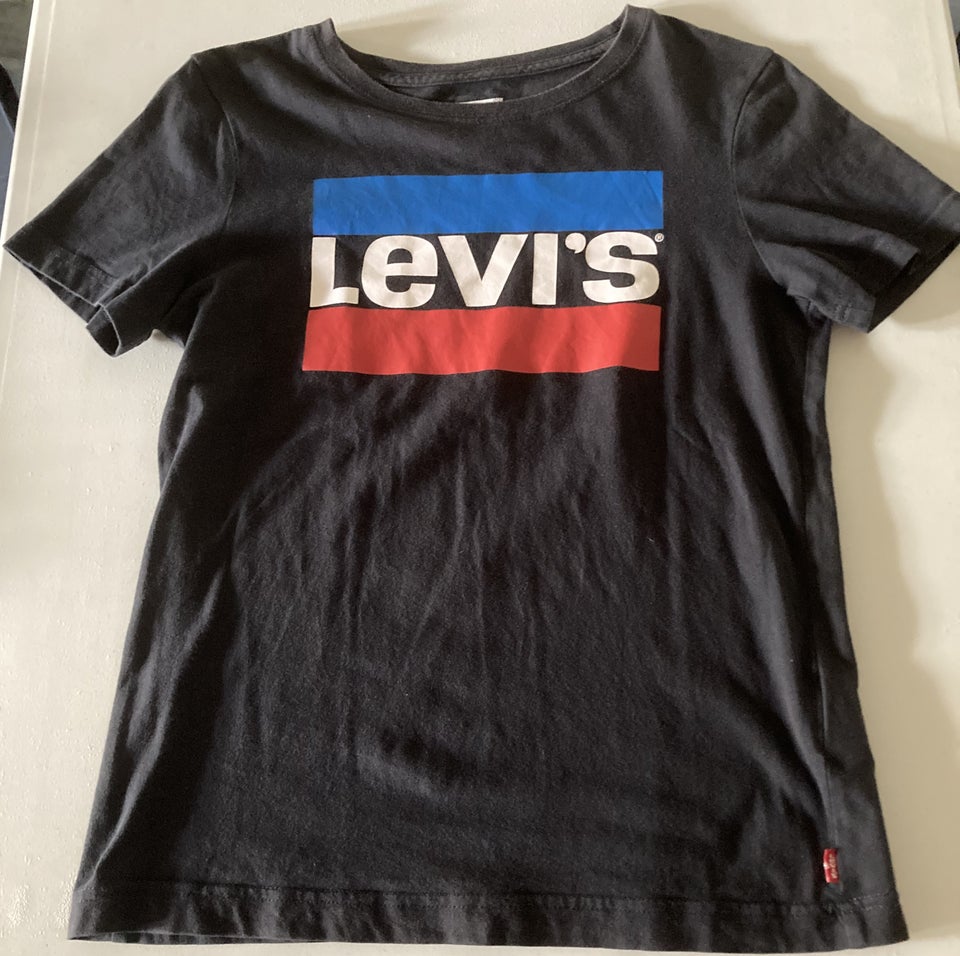 Bluse, T-Shirts, Levis. Tommy