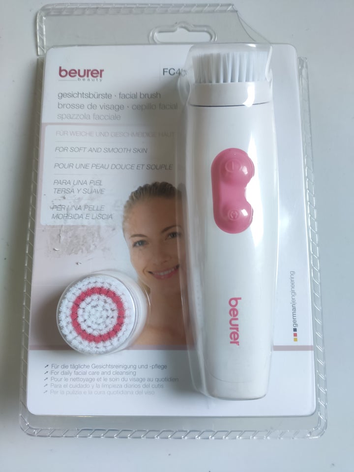 Ansigtspleje, Facial brush,