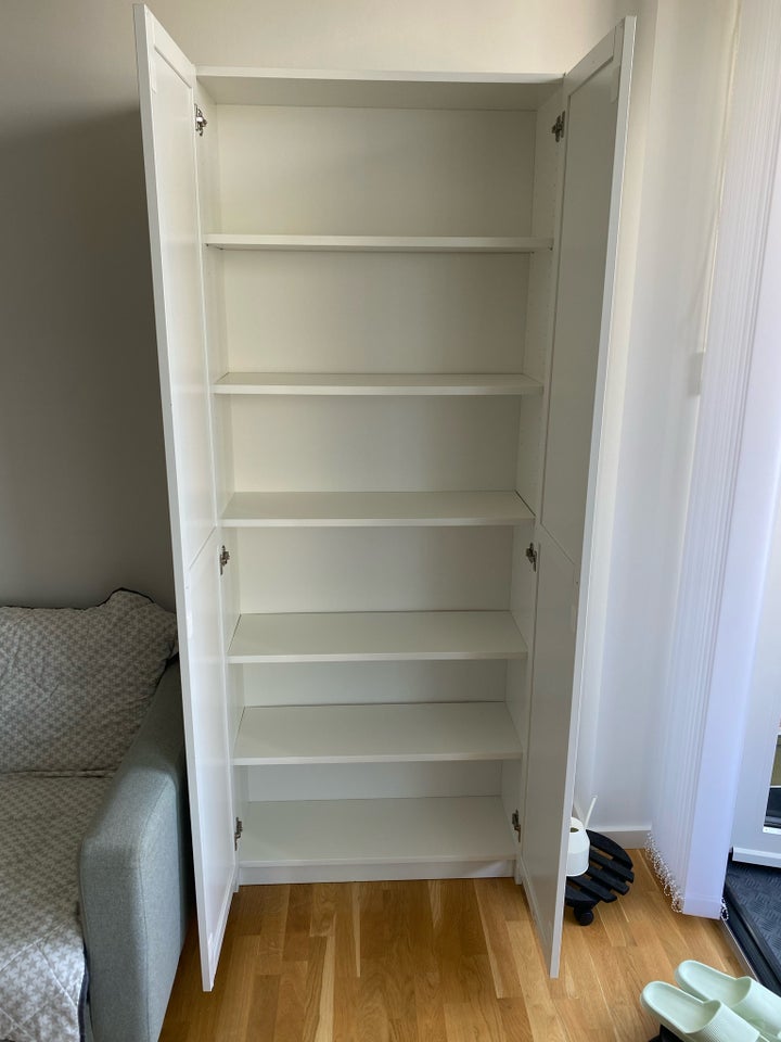 Klædeskab BILLY IKEA b: 80 d: 30 h: