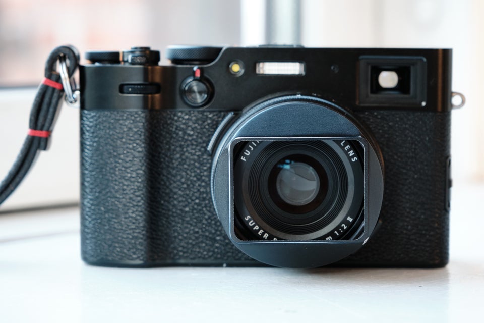 Fuji X100V sort