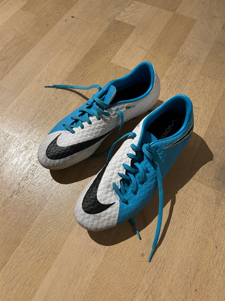 Fodboldstøvler, Nike Hypervenom