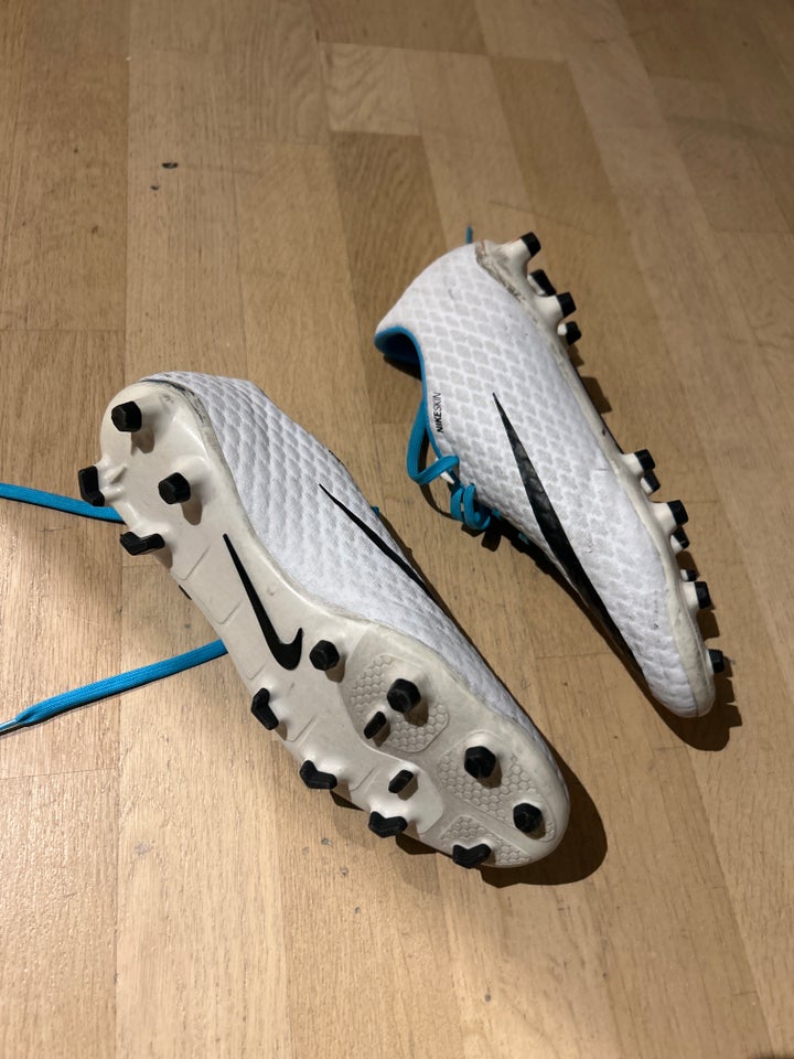 Fodboldstøvler, Nike Hypervenom