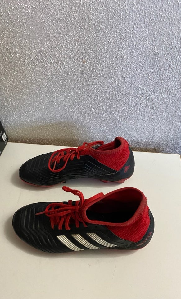 Fodboldstøvler Adidas str 385