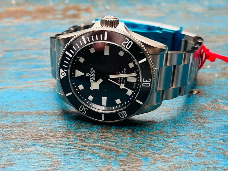 Unisexur, Tudor