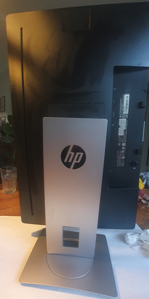 HP E232 23 tommer