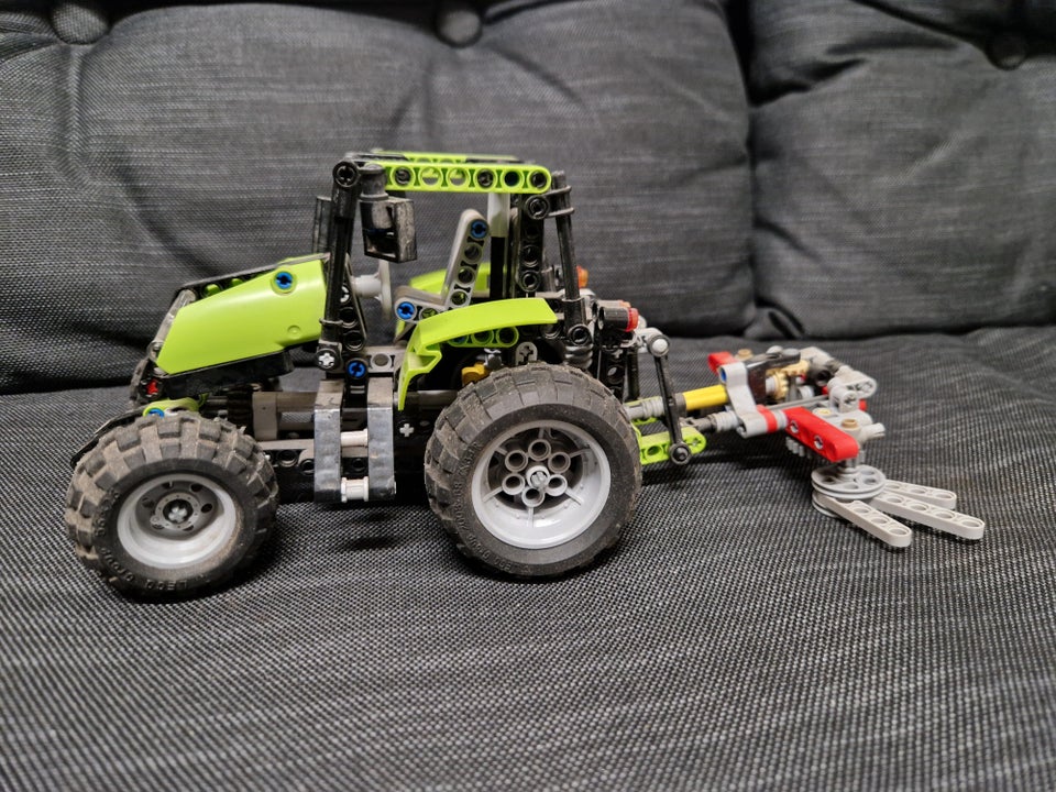 Lego Technic, 10