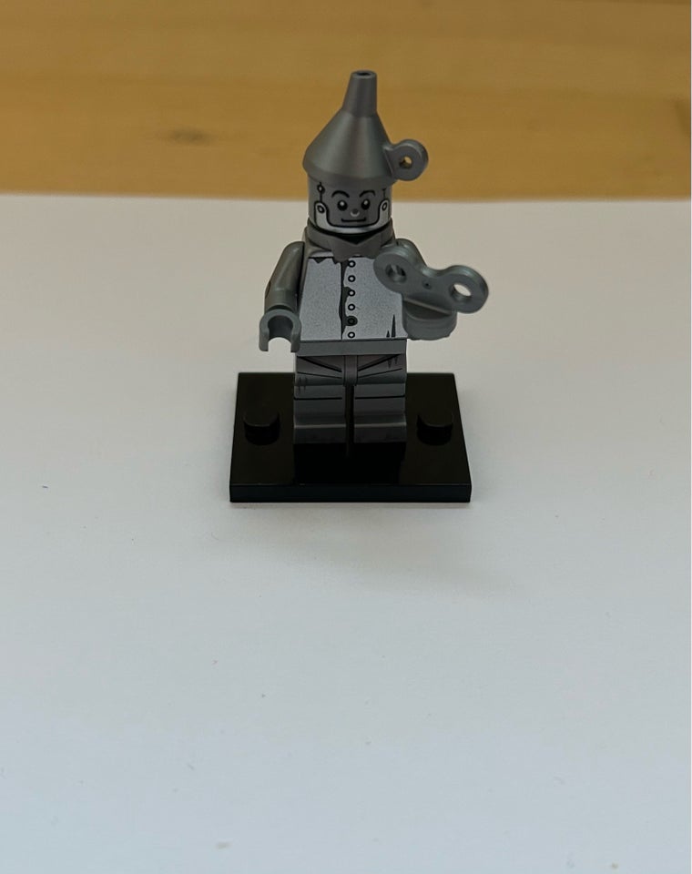 Lego andet, Figur