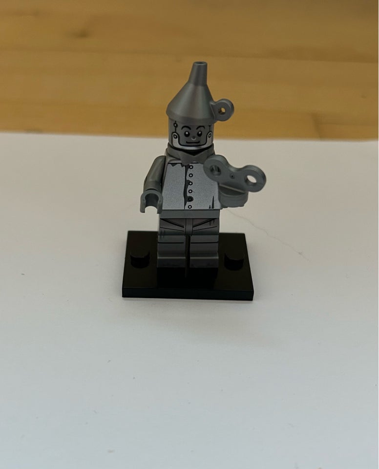 Lego andet, Figur