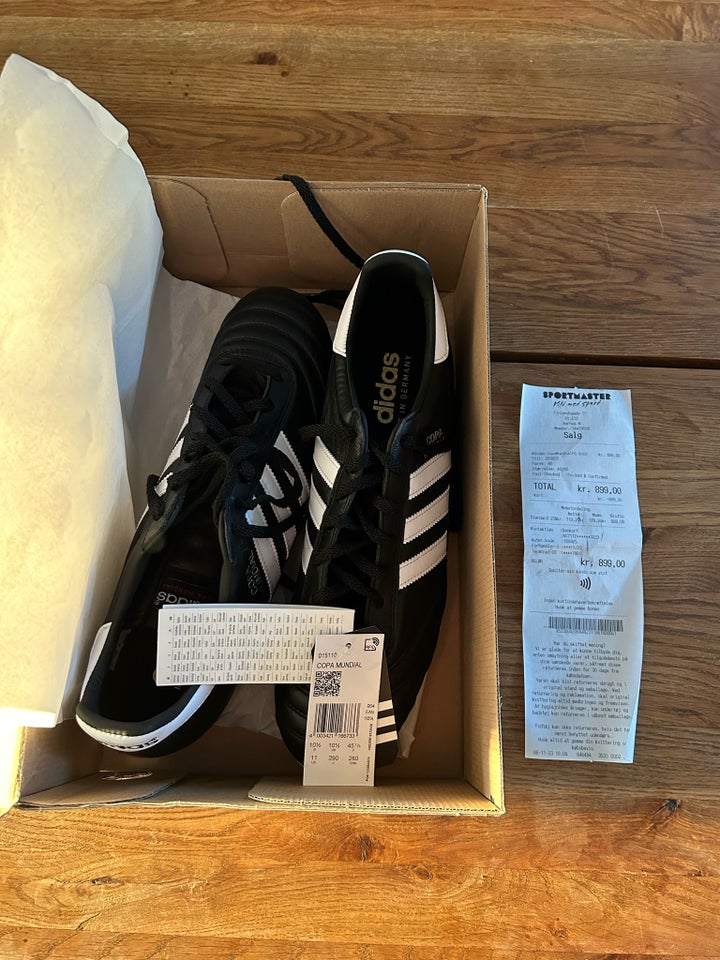 Fodboldsko Adidas str 45 1/3