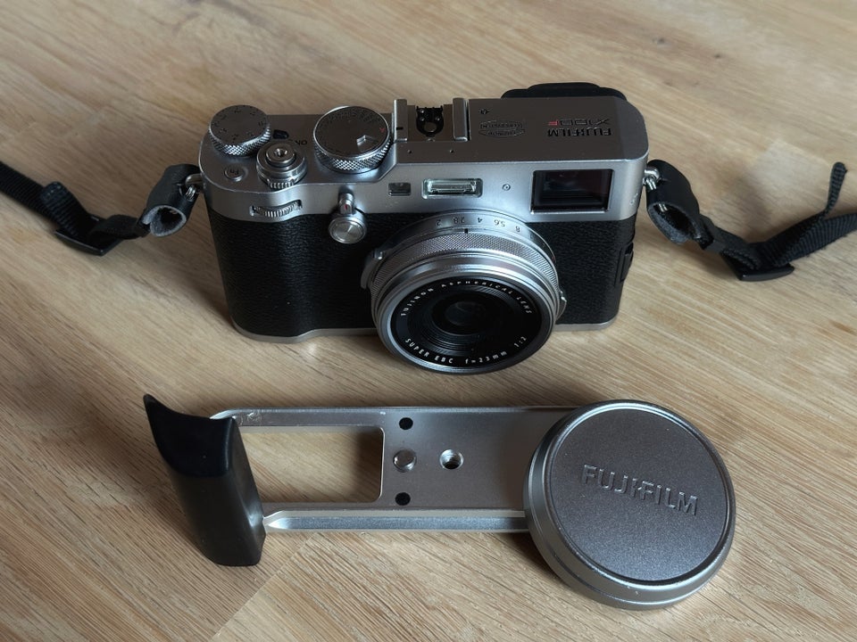 Fujifilm, X100F , 24 megapixels