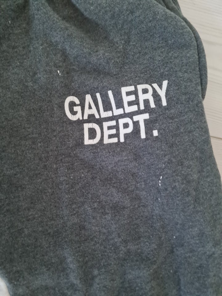 Andet, Gallery Dept, str. 56