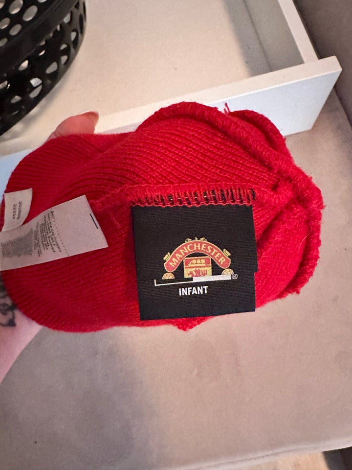 Hue, Beanie , Manchester United