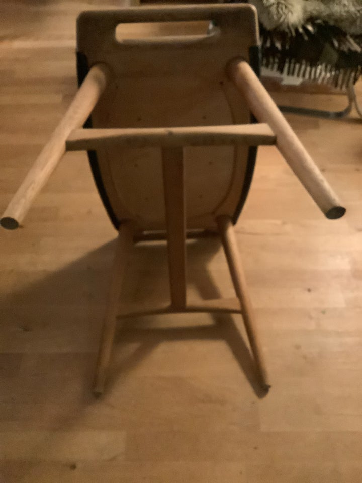 Hans J. Wegner, AP30., Klaverbænk