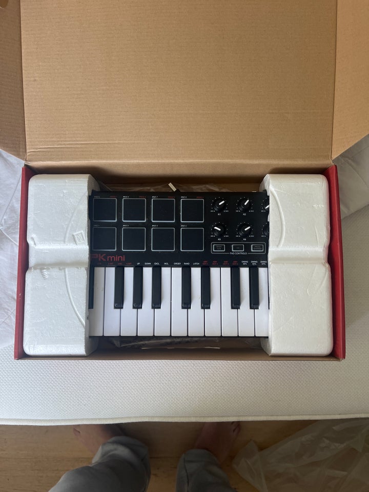 Keyboard, AKAI Professional MPK