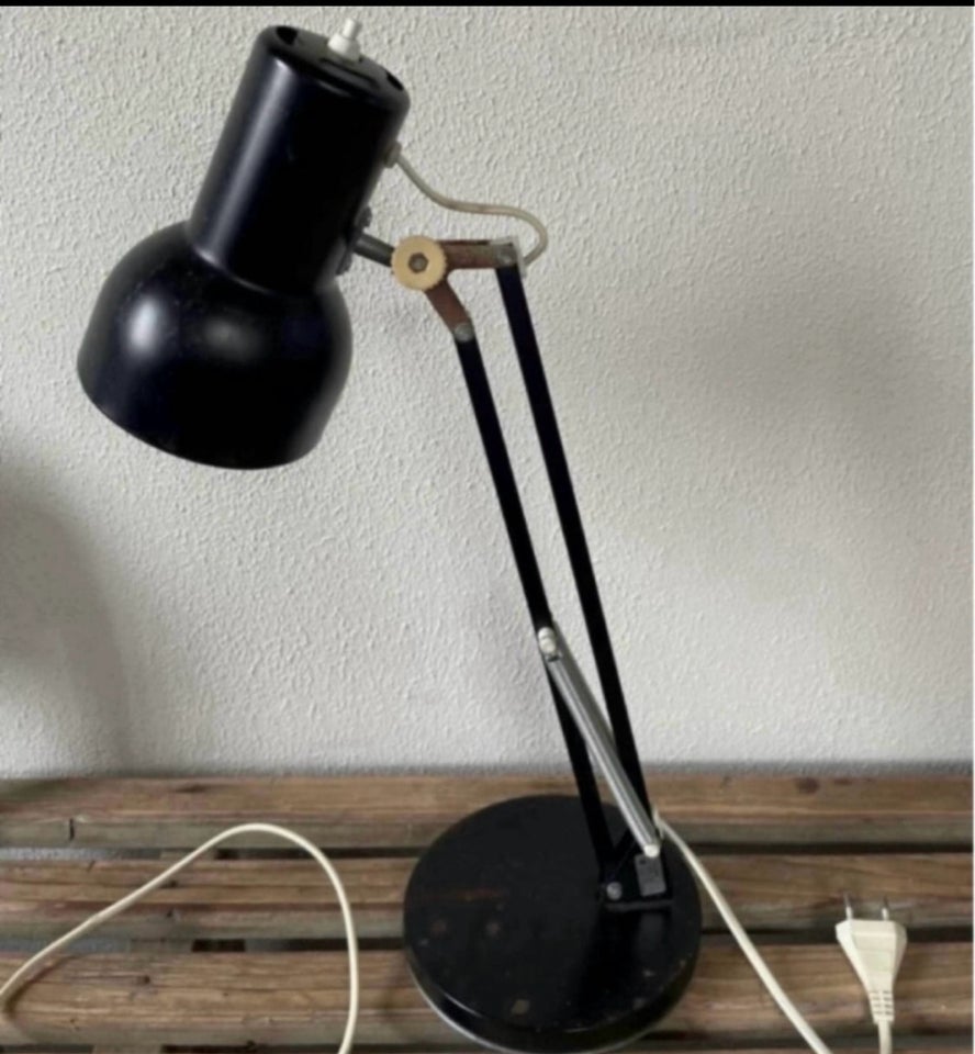 Skrivebordslampe LB