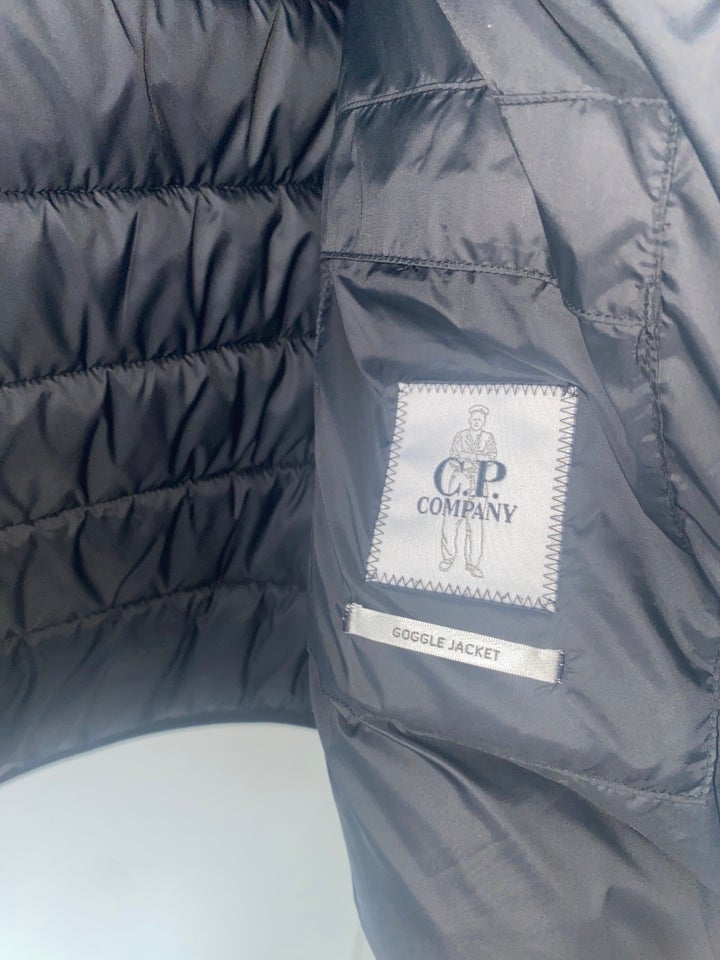 Vest, C.P Company, str. 44