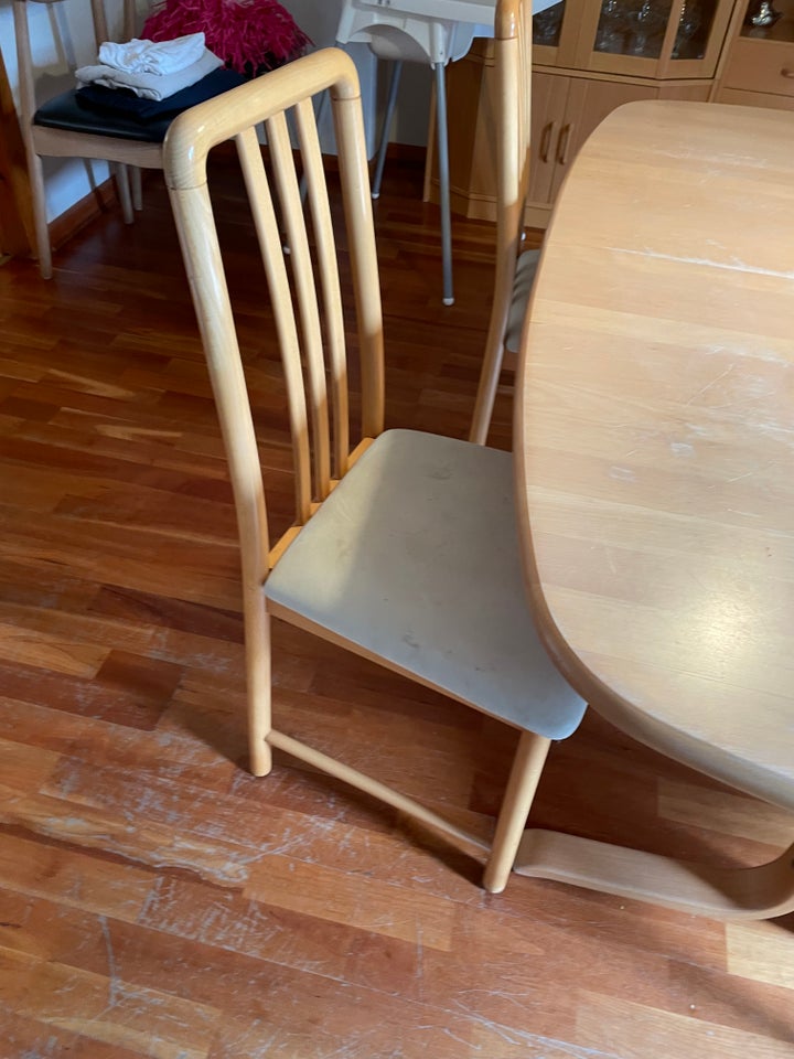 Spisebord m/stole Bøg
