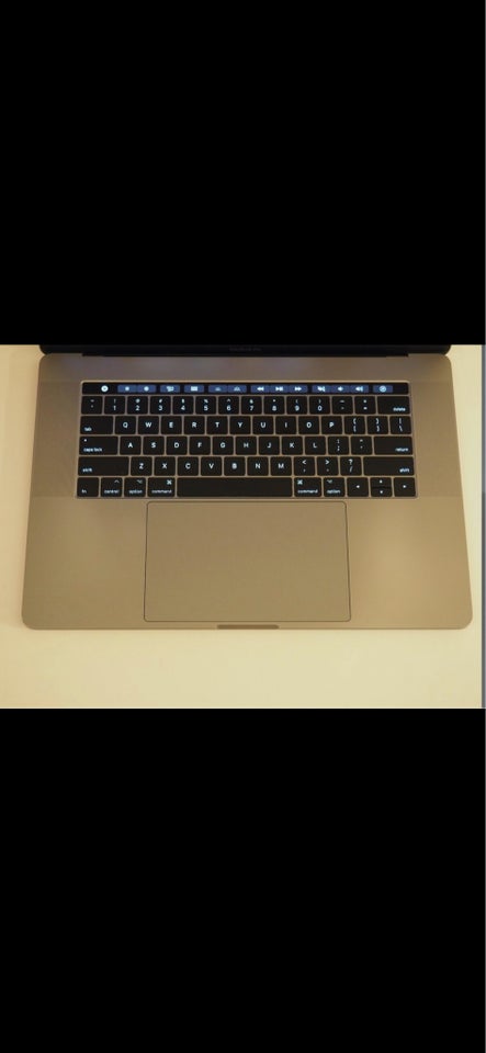 MacBook Pro, MacBook pro 13 m2, 8 GB