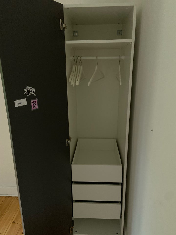 Garderobeskab, Ikea