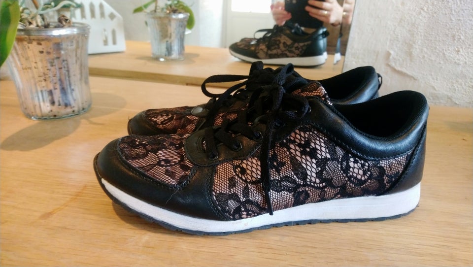 Sneakers, str. 41, CREAM -så flotte