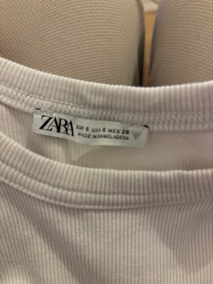 T-shirt, T-Shirt, Zara