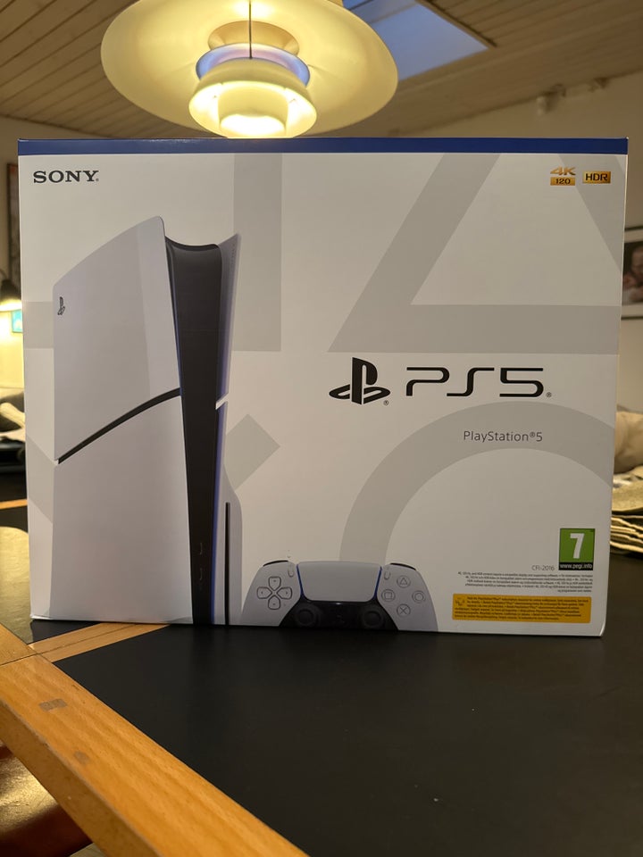 Playstation 5, Standard Slim,