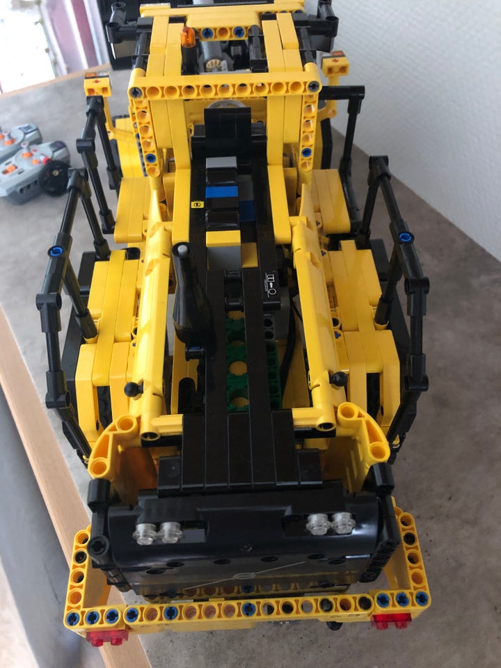 Lego Technic 42030