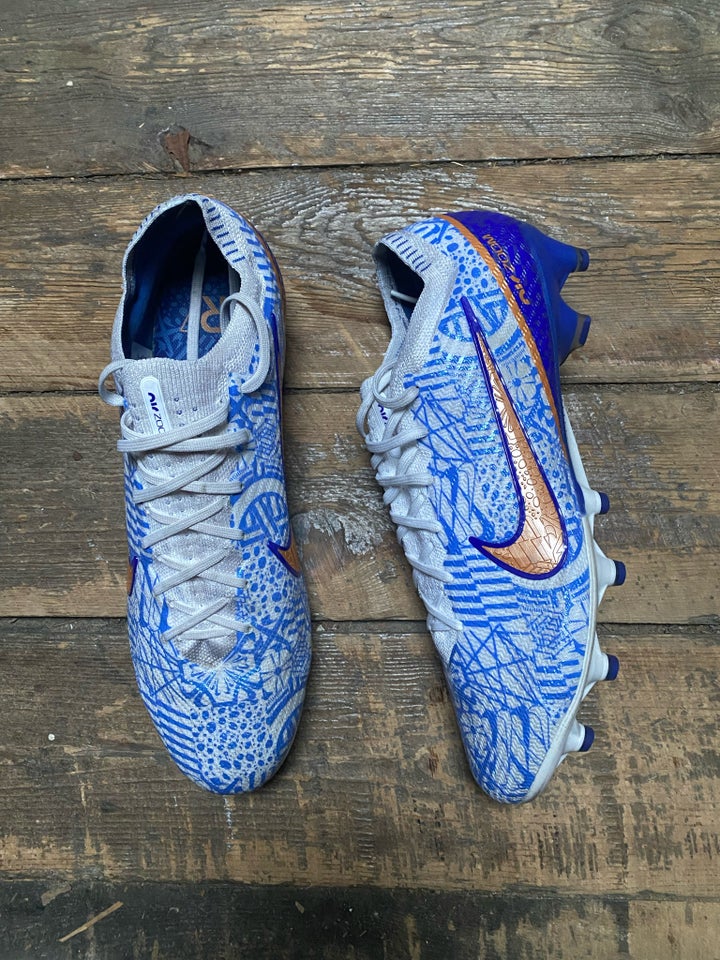 Fodboldstøvler, Nike mercurial