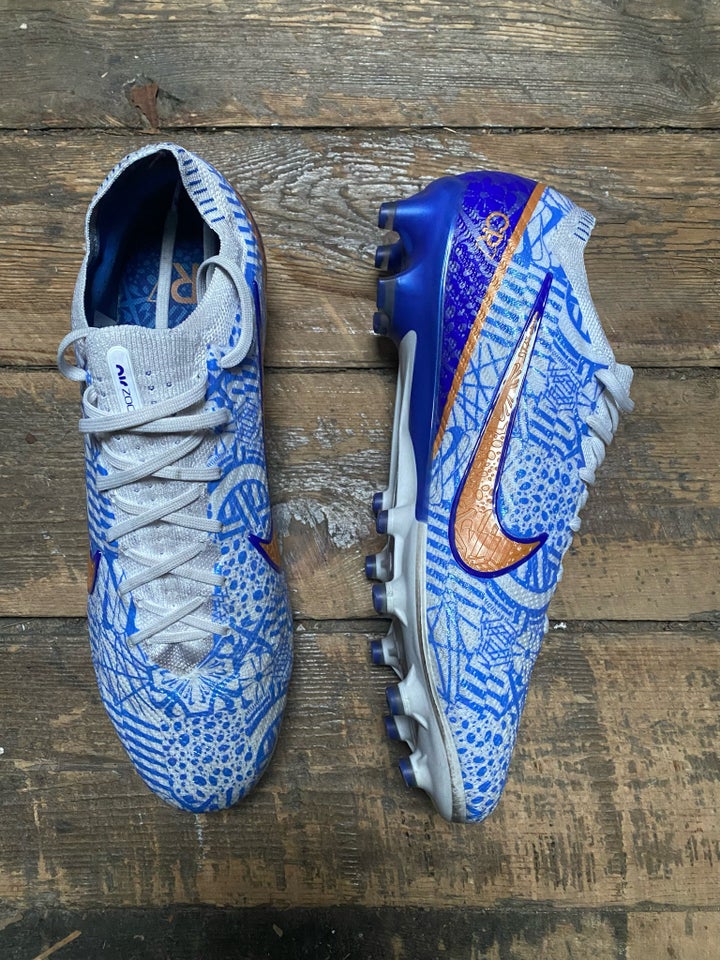 Fodboldstøvler, Nike mercurial