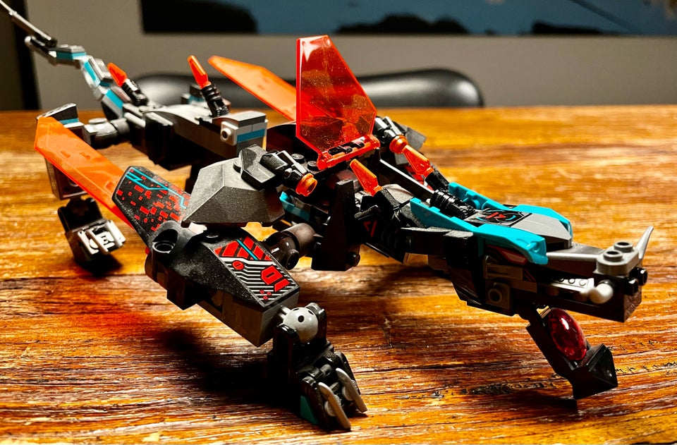 Lego Ninjago, Empire Dragon