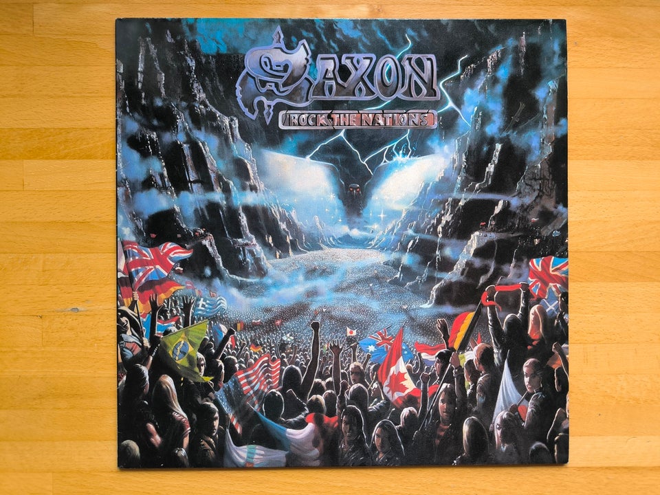 LP, Saxon