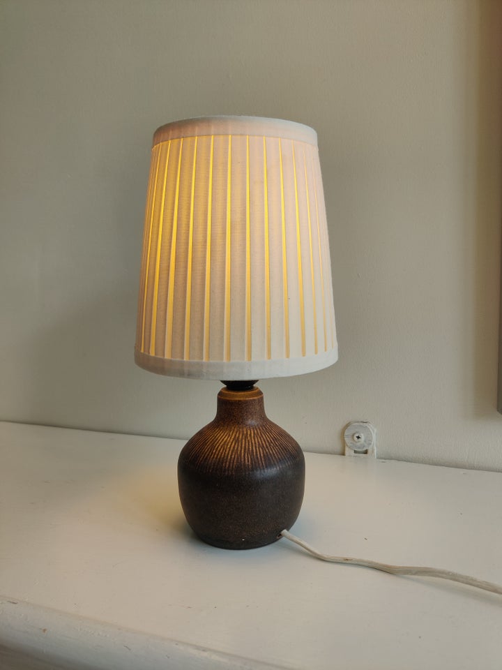 Lampe, Brandi Vestby strand