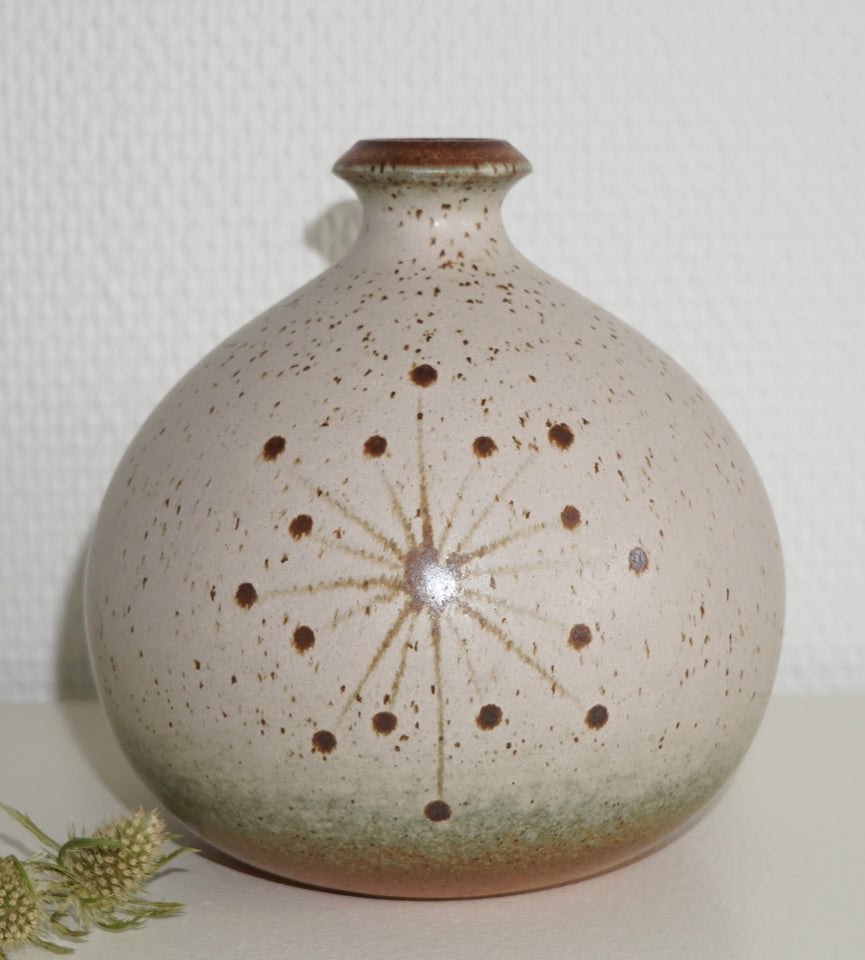 Stentøjs kuglevase / vase