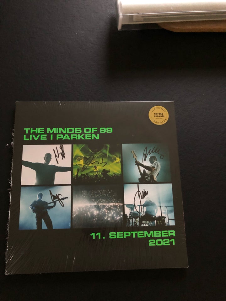 LP, The minds of 99, Live i parken