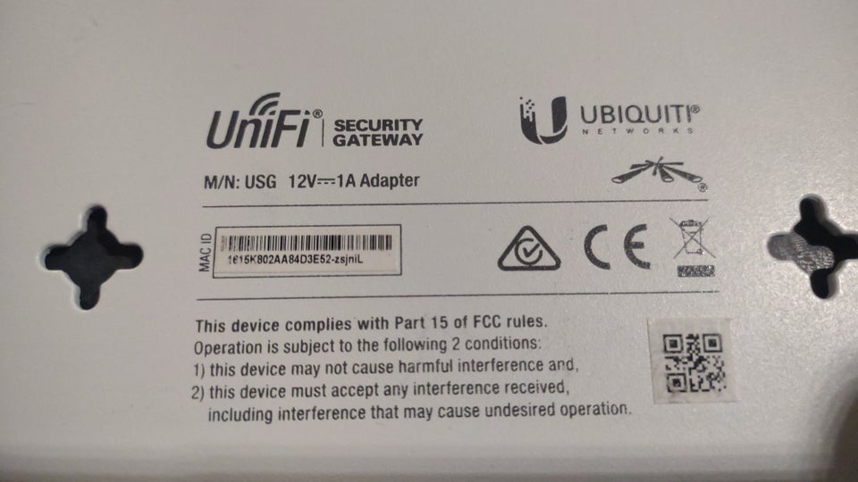 Firewall, Ubiquiti UniFi, God