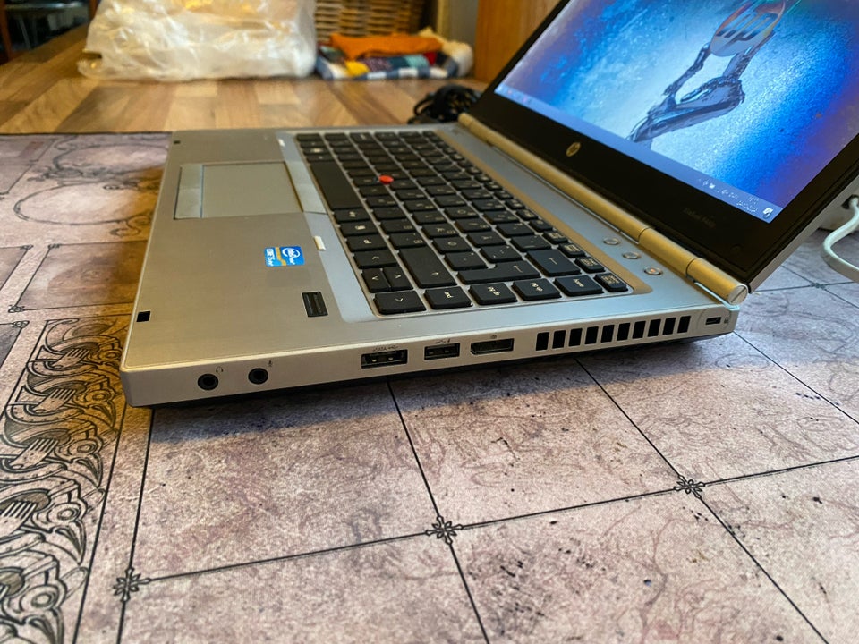 HP EliteBook 8460p, i5 2,6 GHz, 8 GB