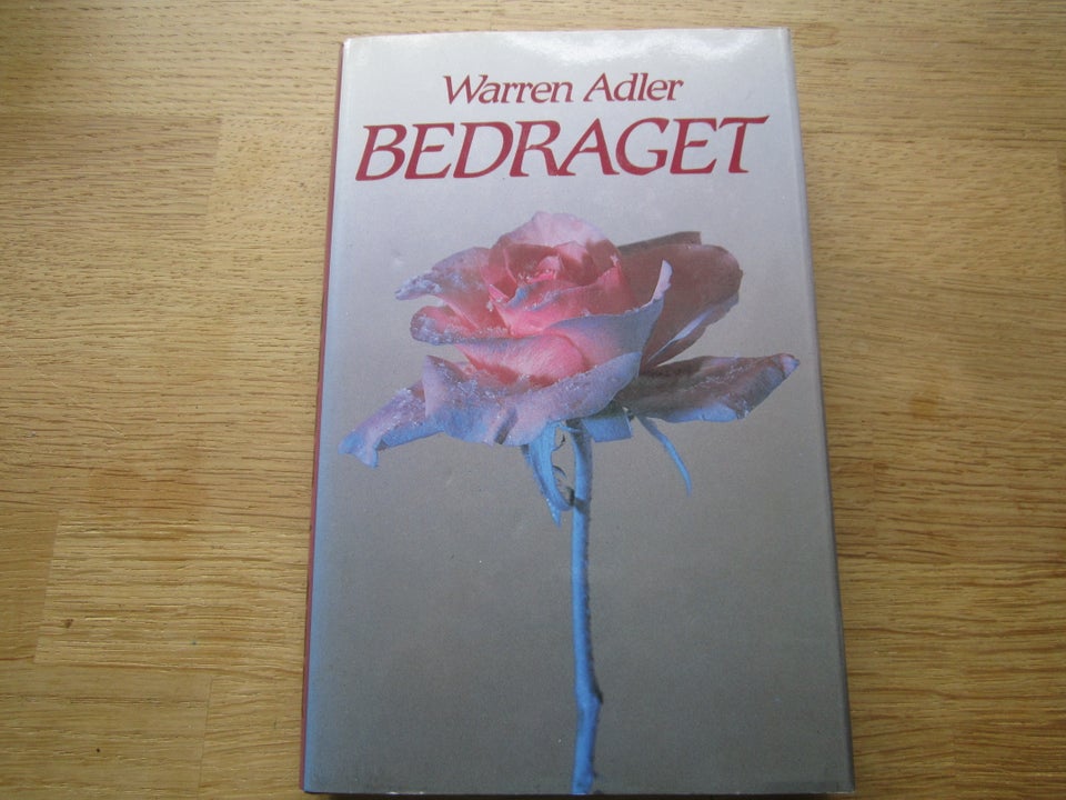 Bedraget, Warren Adler, genre: