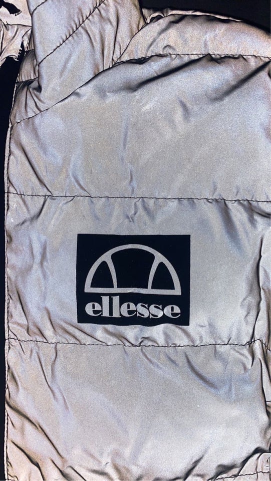 Jakke, Jakke, Ellesse